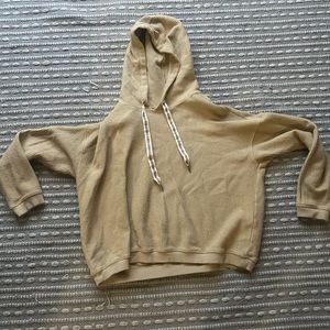 aerie sweater! lightly used :) size medium